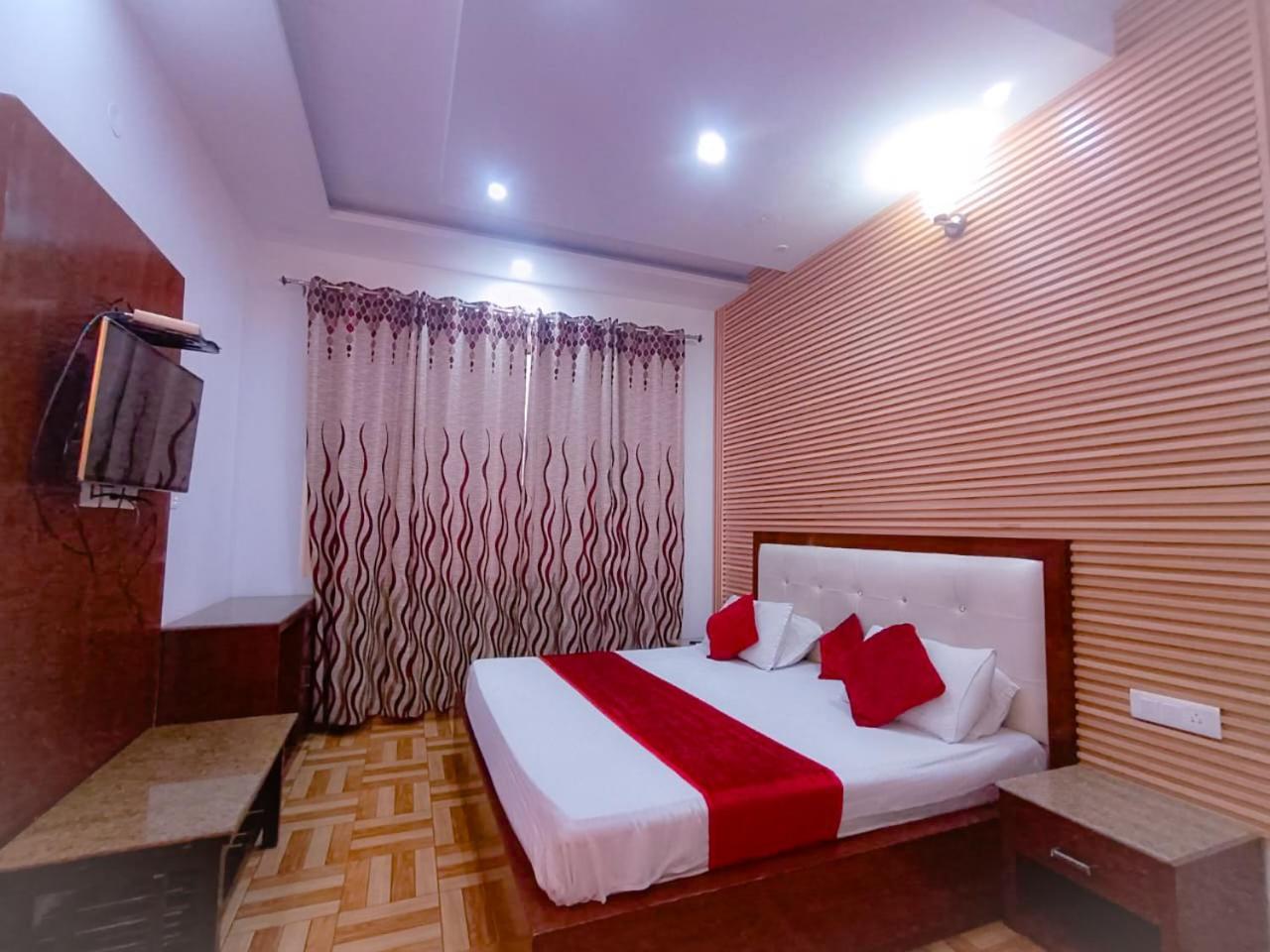 Hotel Snow Ark Inn, Dalhousie Exterior foto
